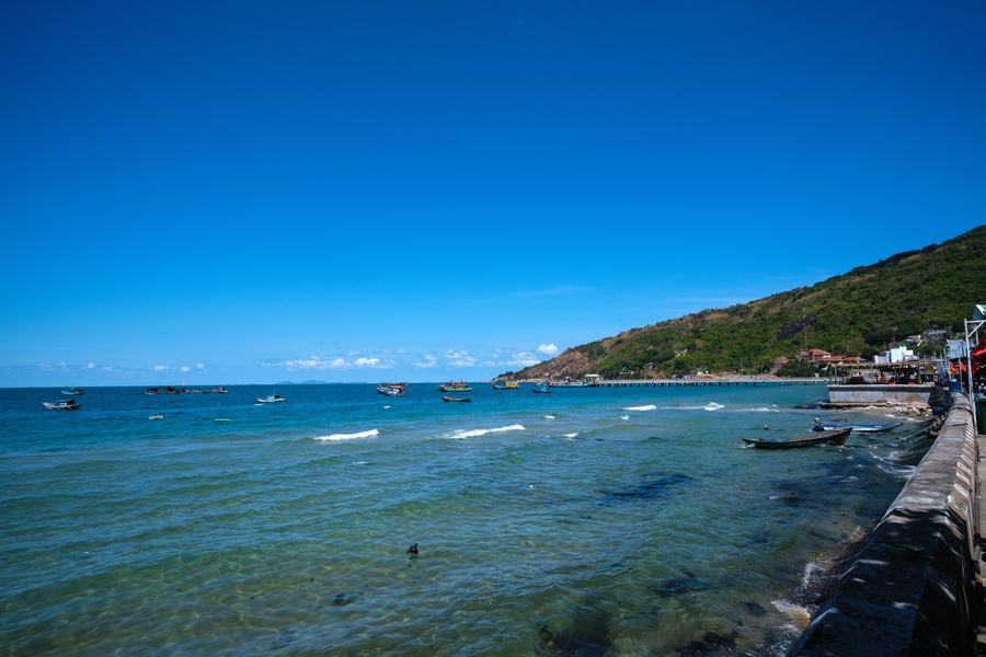Photograph by Léo Barcet, Hòn Sơn island